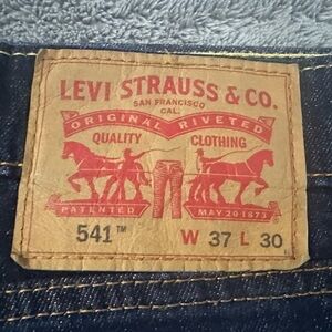 Levi’s 541 37x30